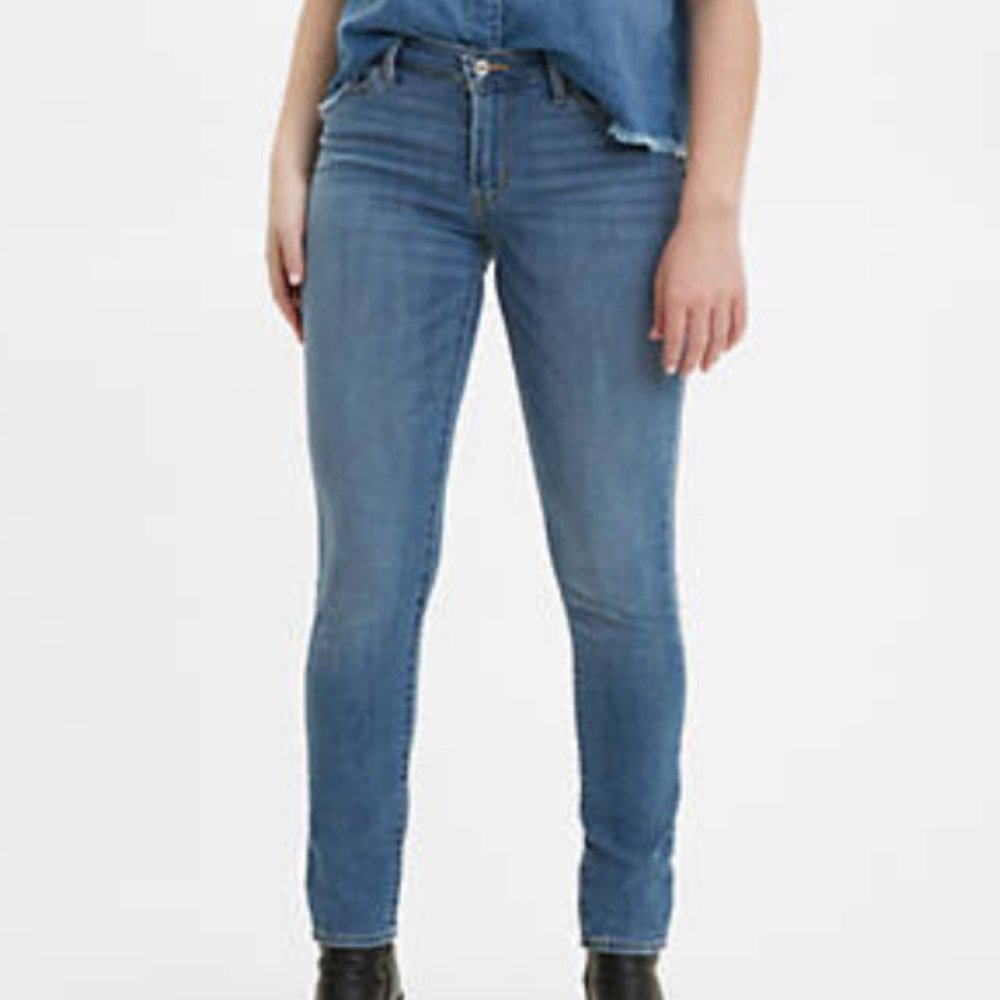 Levi’s 711 Skinny Jeans